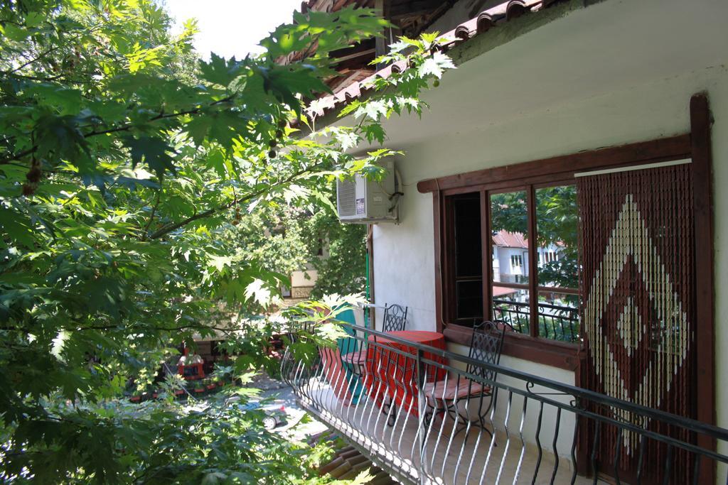 סנדנסקי Guest House Chinarite מראה חיצוני תמונה