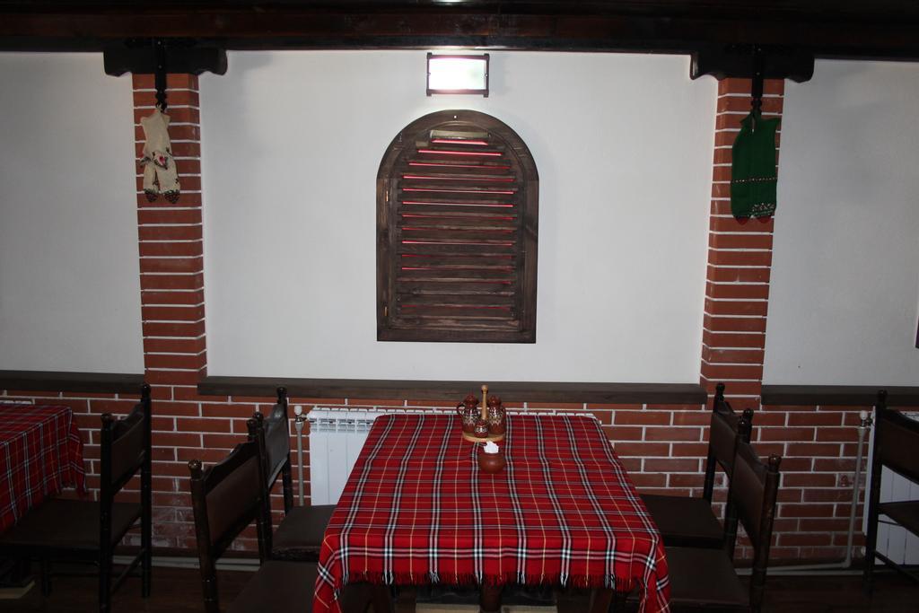 סנדנסקי Guest House Chinarite מראה חיצוני תמונה